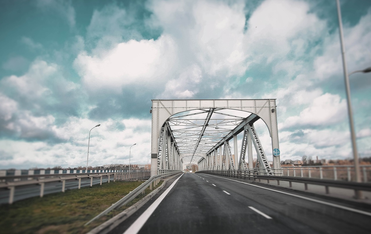 最新道路運(yùn)輸管理?xiàng)l例重塑行業(yè)生態(tài)，推動(dòng)高質(zhì)量發(fā)展