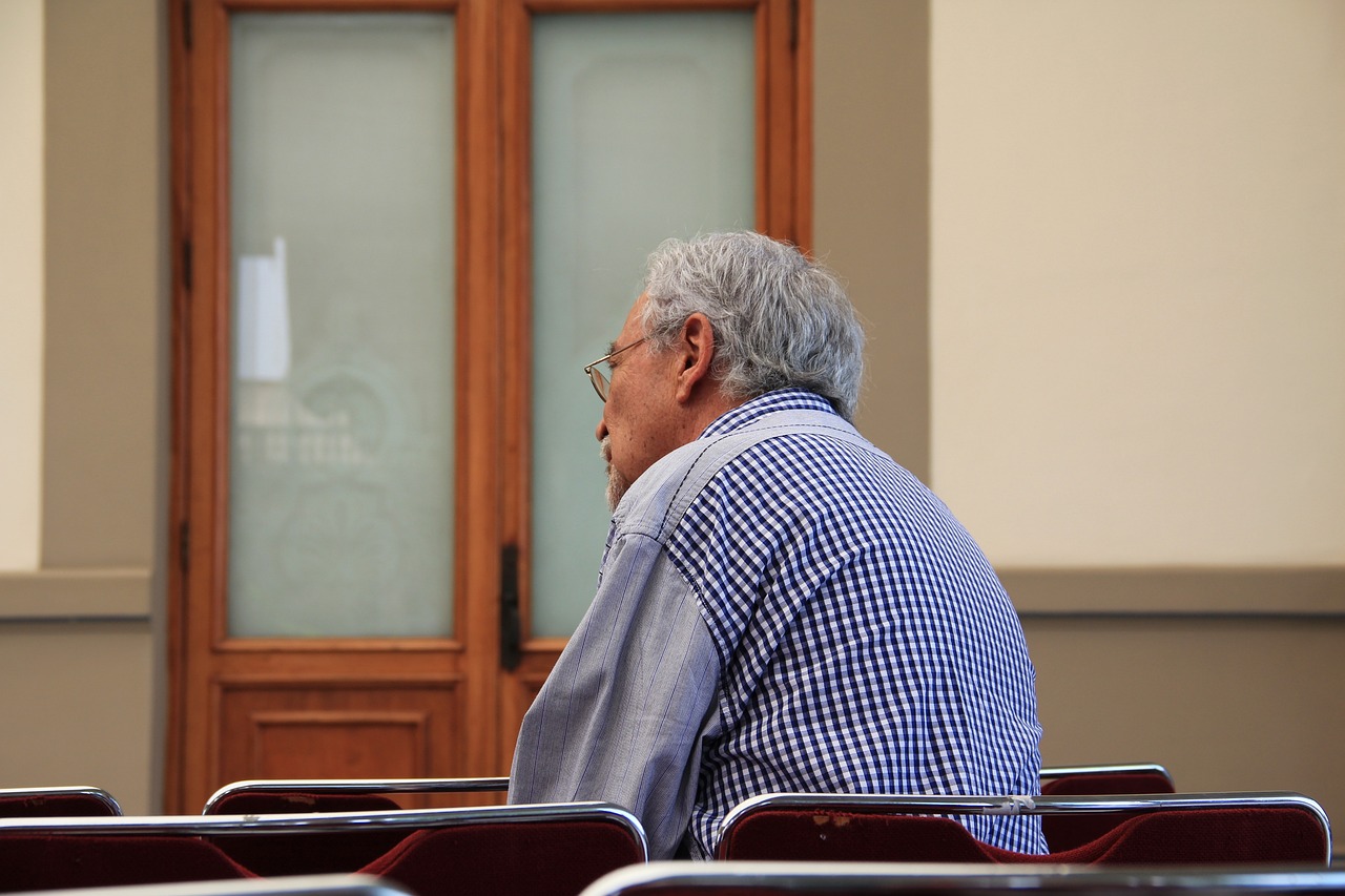 劉云返老還童現(xiàn)象引發(fā)社會(huì)熱議，最新神秘消息揭秘