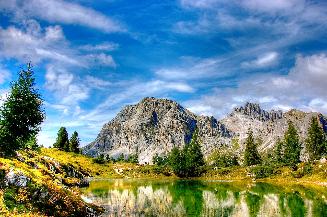 楊鈺瑩與毛寧最新動態(tài)，娛樂圈情侶再度引關(guān)注