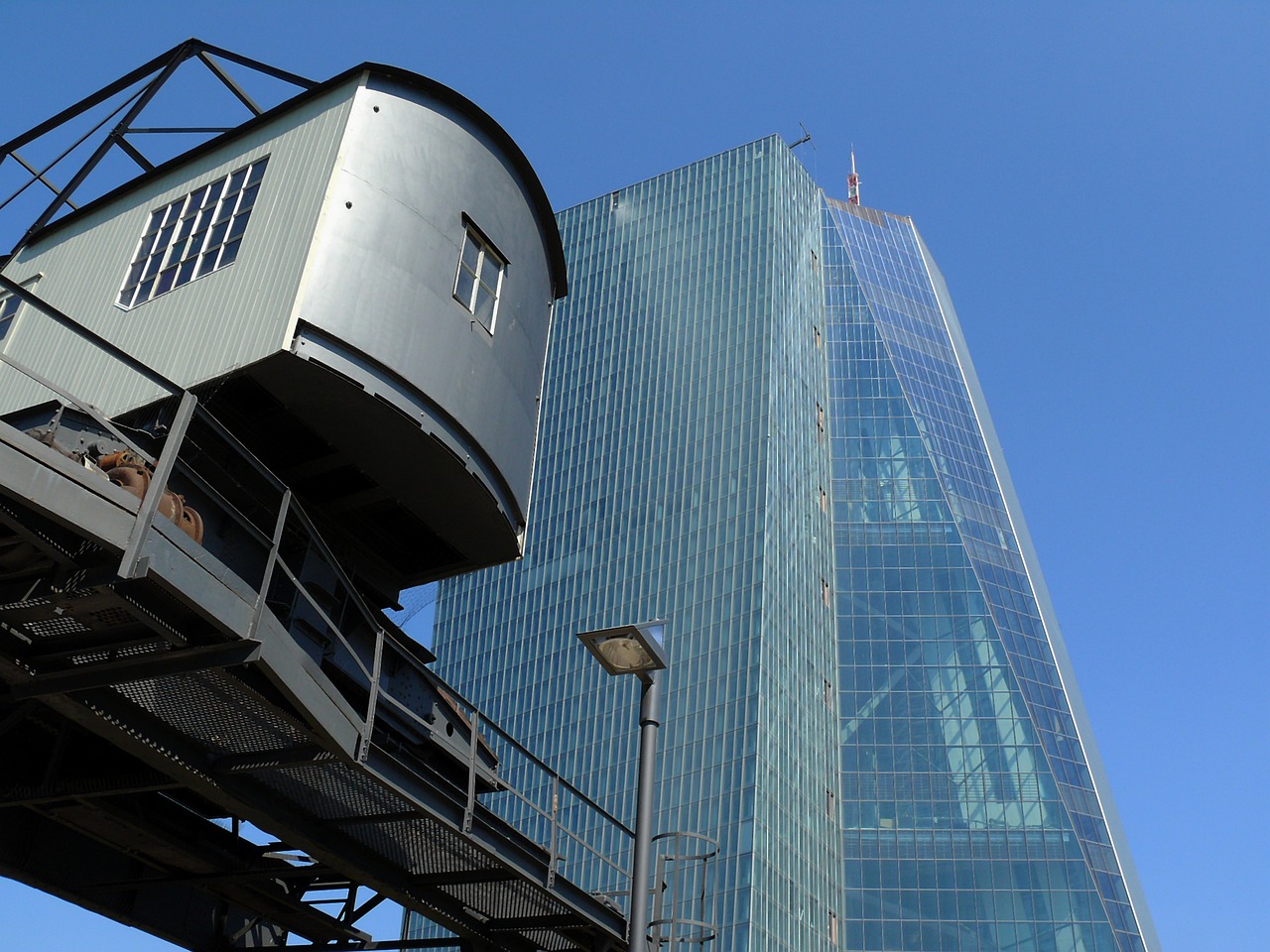 林州重機今日動態(tài)，引領(lǐng)行業(yè)創(chuàng)新，展現(xiàn)全新企業(yè)風(fēng)貌