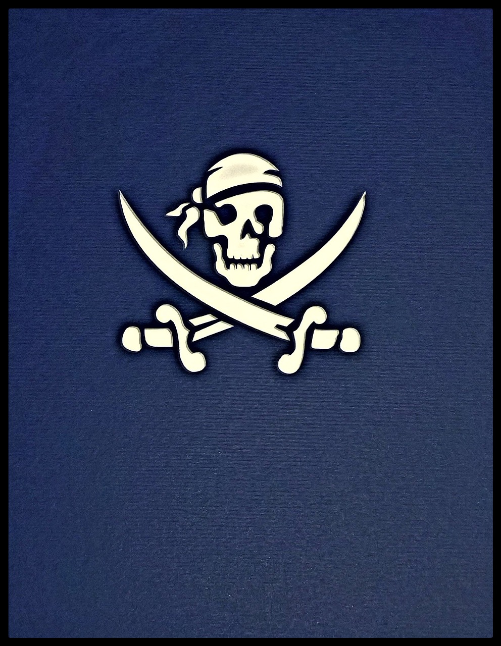 草帽海賊團(tuán)最新通緝令，風(fēng)云再起，海盜傳奇再啟征程