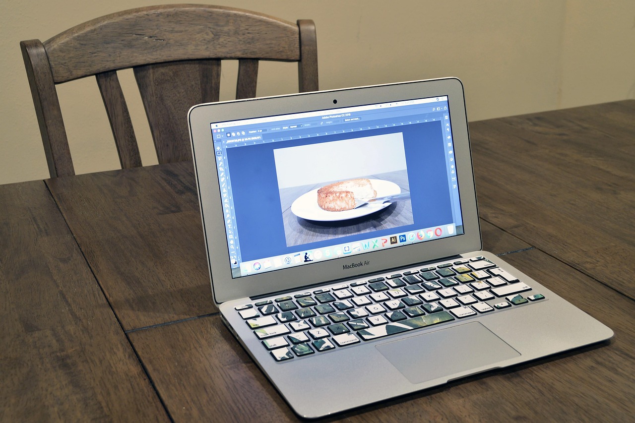 聯(lián)想最新款筆記本2017，技術(shù)與設(shè)計的完美融合亮相市場