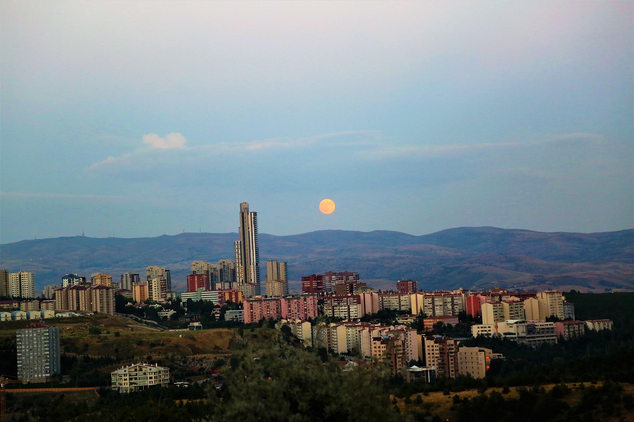 四平鐵西二手房最新動態(tài)及市場概況，購房指南與最新房源信息速遞